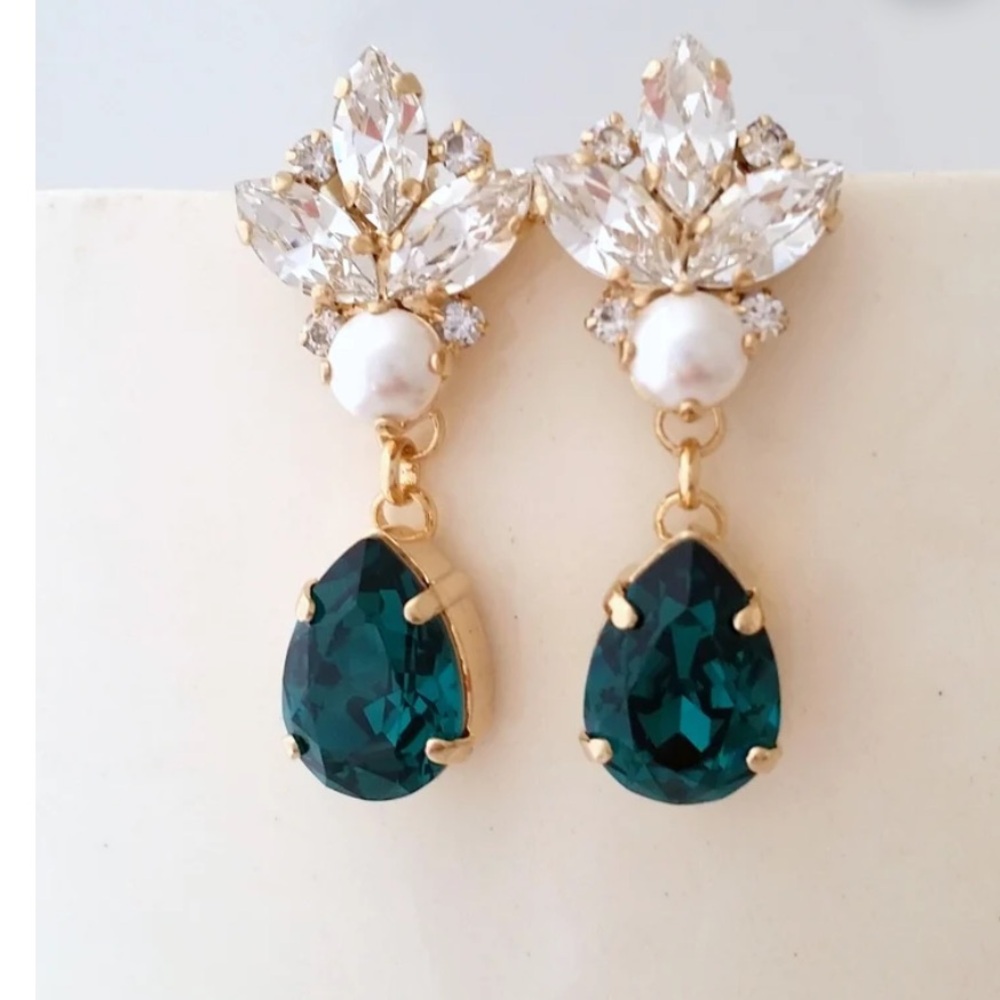 Emerald chandelier earrings,Emerald bridal earrings,Dark green earrings,Emerald